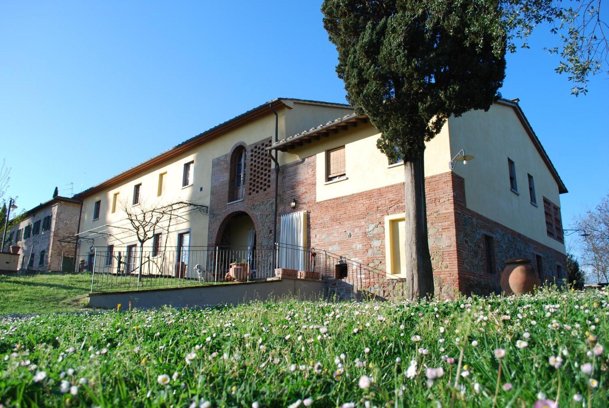 Agriturismo Fattoria Rozzalupi Черрето-Гвиди Экстерьер фото