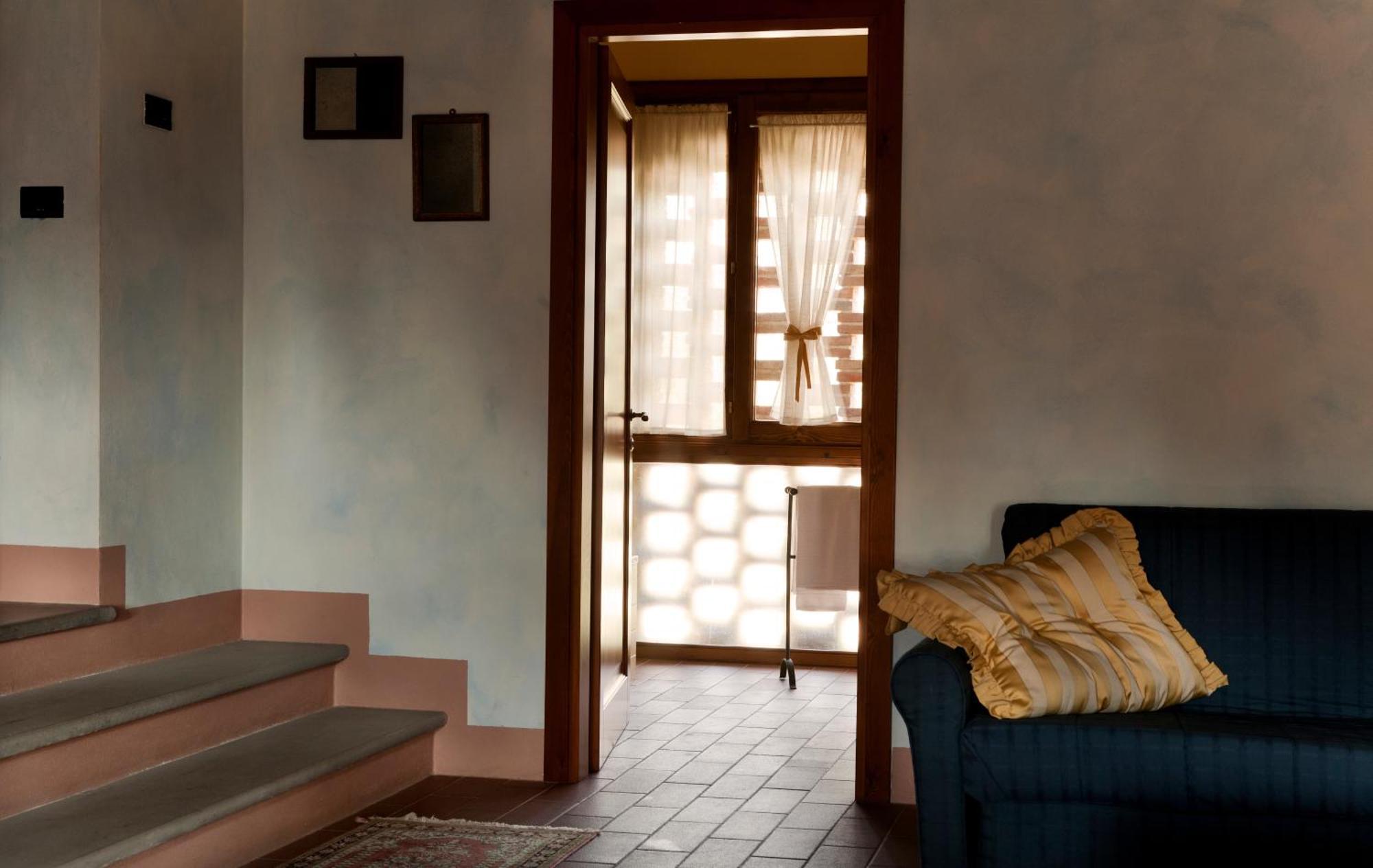 Agriturismo Fattoria Rozzalupi Черрето-Гвиди Экстерьер фото