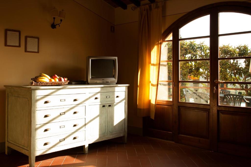 Agriturismo Fattoria Rozzalupi Черрето-Гвиди Номер фото
