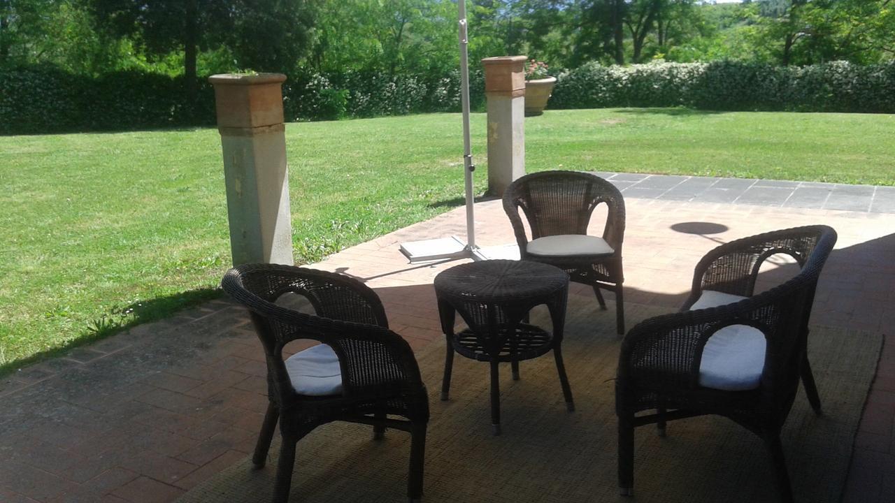 Agriturismo Fattoria Rozzalupi Черрето-Гвиди Экстерьер фото